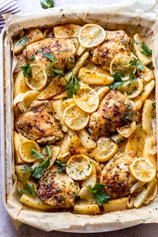 Juicy Lemon Herb Chicken & Crispy Potatoes: A Weeknight Guide